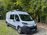 Opel Movano  Sky up Aufstelldach + Dometic Midi Heki - graue Opel Movano