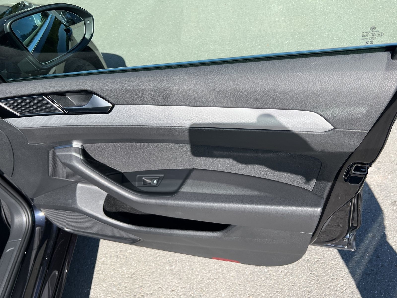 Passat Variant Business 2.0 TDI DSG LED*ACC*Navi