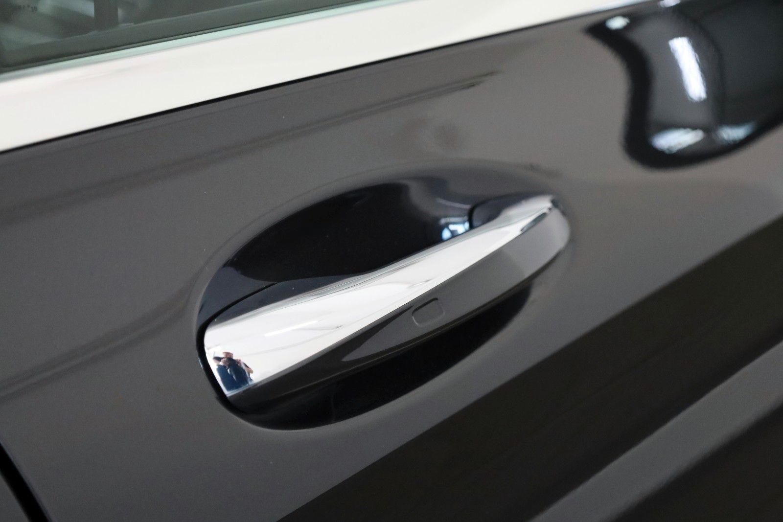 Fahrzeugabbildung Mercedes-Benz C 180 T-Modell,T.Leder,Navi,LED,SH,Kamera,ACC