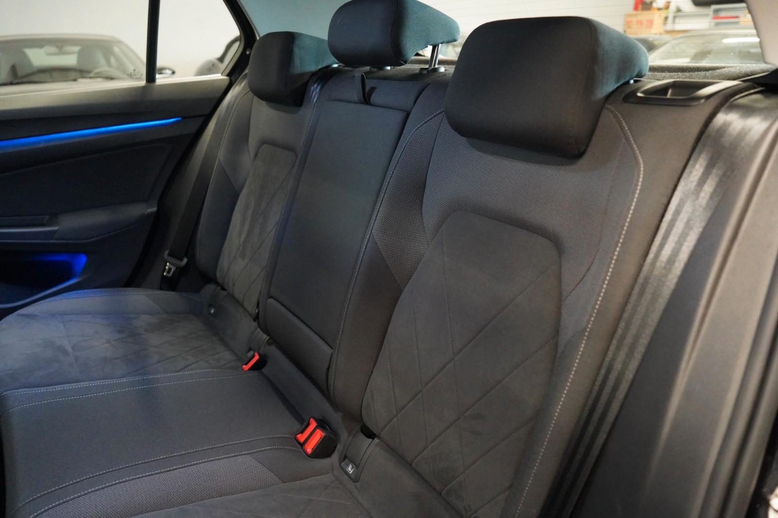 Volkswagen Golf 8 1.5 TSI Lim.  IQ. Light 1.Hand*LED*ACC*