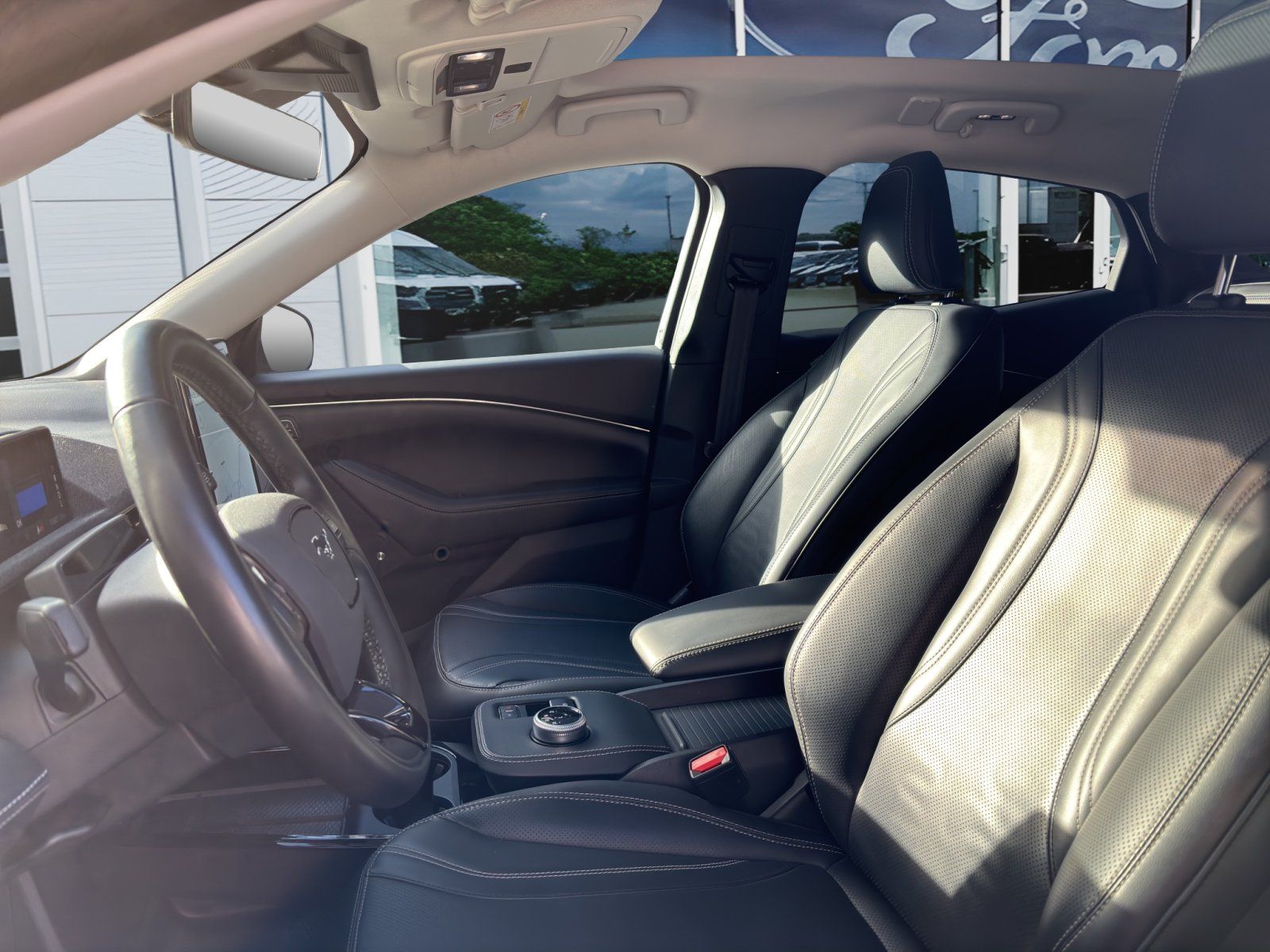 Fahrzeugabbildung Ford Mustang Mach-E Basis