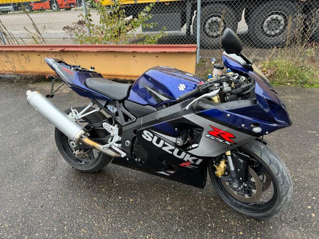 Suzuki GSX R750