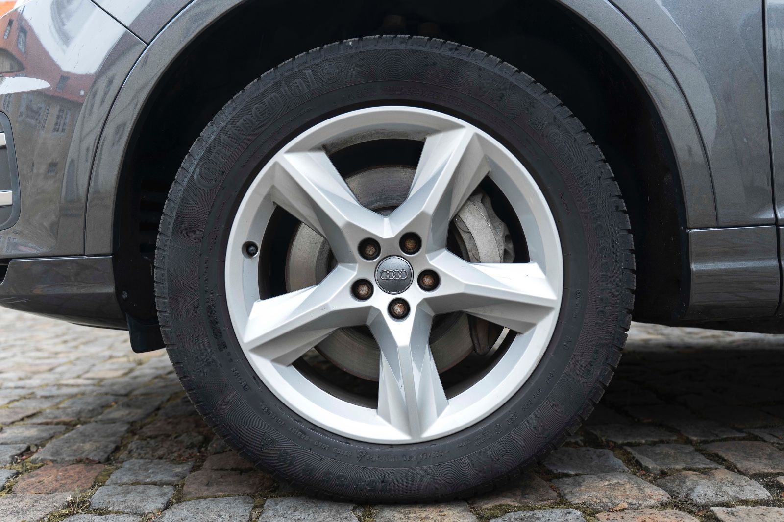 Fahrzeugabbildung Audi Q7 3.0 TFSI Quattro LED PANO NAV 7 SITZER BOSE