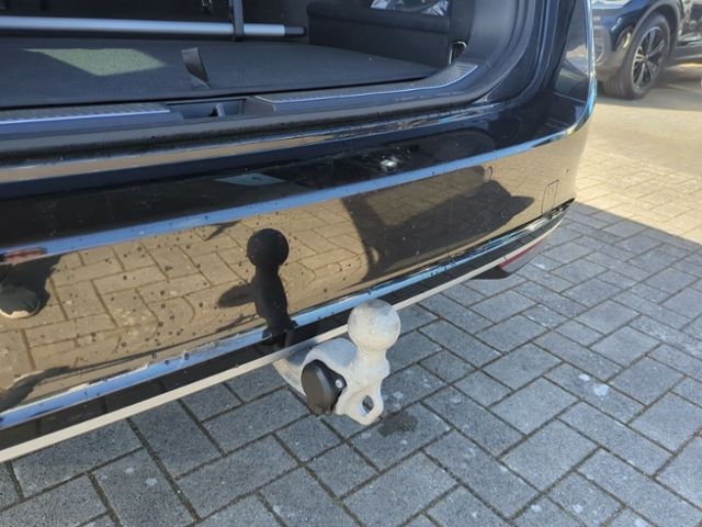 Fahrzeugabbildung SKODA Superb Combi 2.0 TDI DSG Laurin & Klement AHK ST