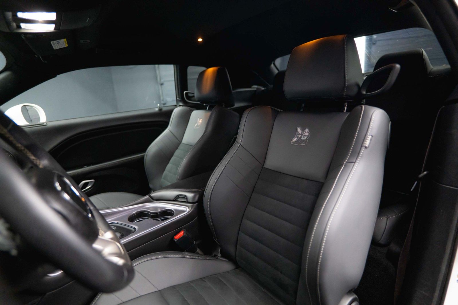 Fahrzeugabbildung Dodge Challenger 6.4 V8 SRT 392 R/T SCAT PACK LineLock