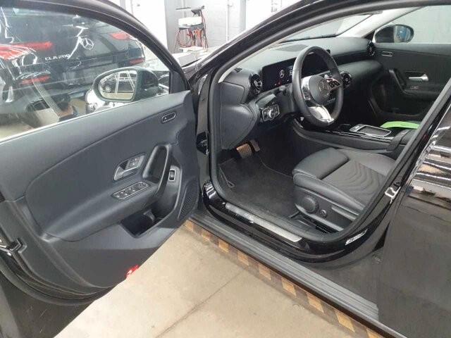 Mercedes-Benz A 250 e R-Kamera+LED+TOTW+SHZ+DAB