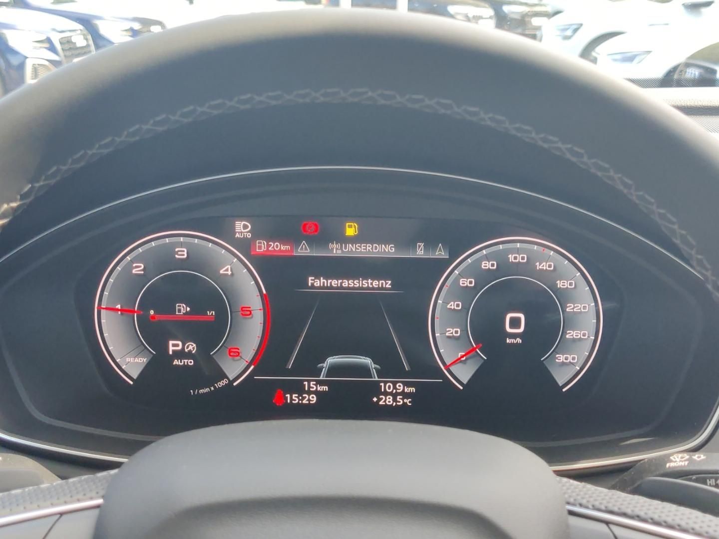 Fahrzeugabbildung Audi Q5 SUV S line business 40 TDI quattro, Matrix, T