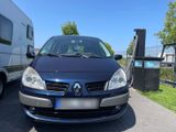 Renault Megan Scenic II - Renault Megane aus 2008: Kombi