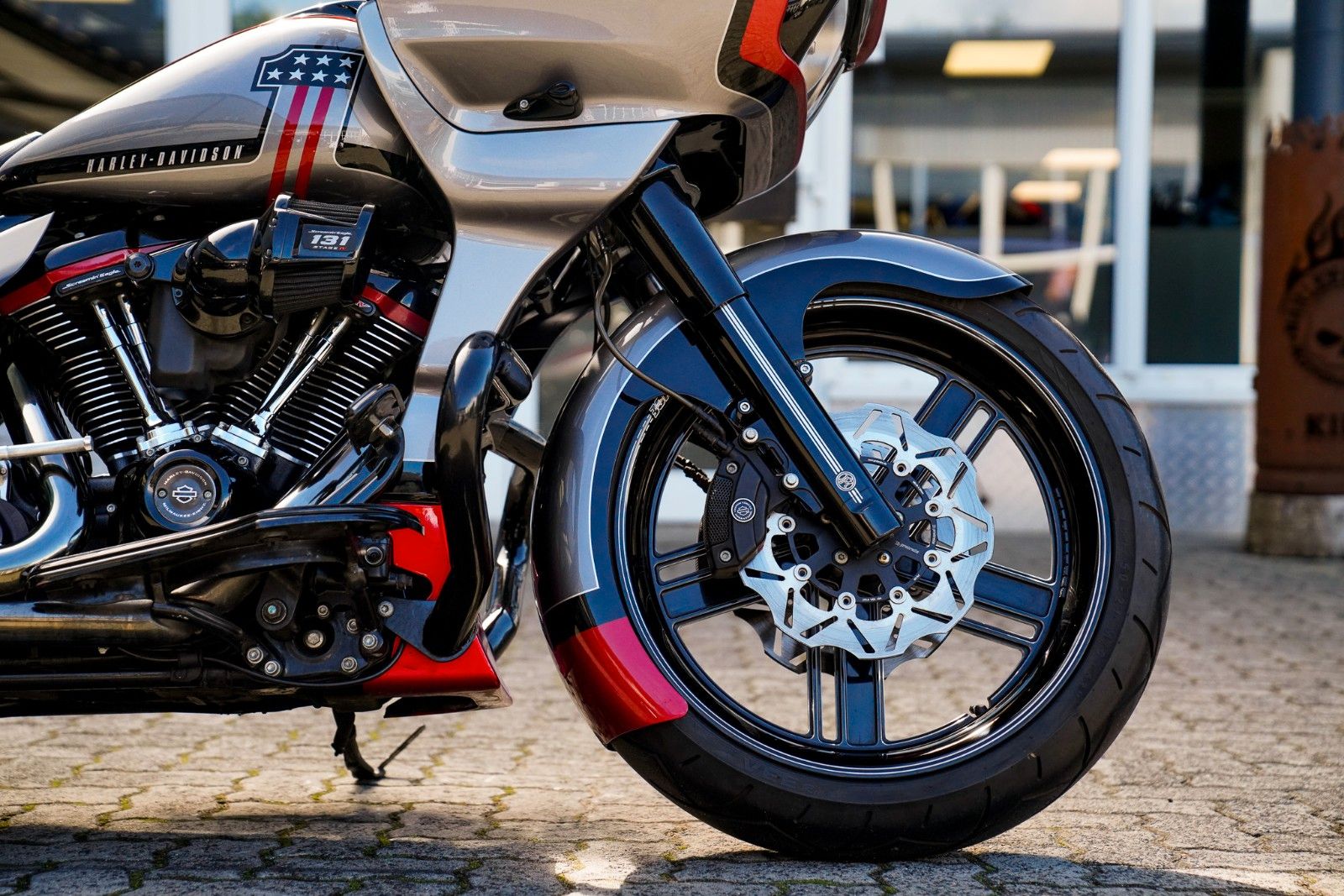 Fahrzeugabbildung Harley-Davidson CVO ROAD GLIDE FLTRXSE - 131cui-Kodlin Fat Tire