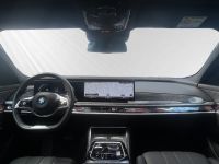 BMW 750 - Vorschau Bild 9