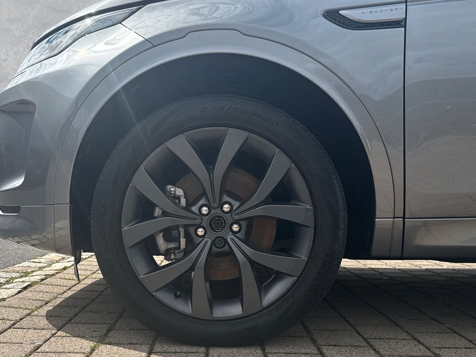 Fahrzeugabbildung Land Rover Discovery Sport P200 R-Dynamic SE