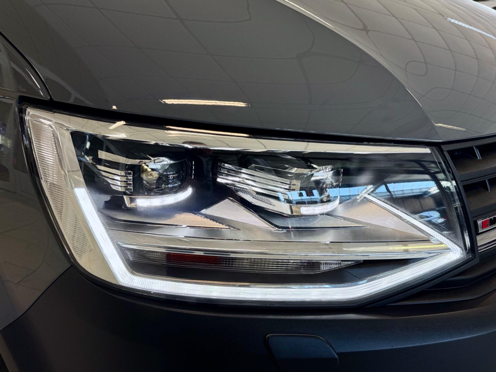Volkswagen T6 2.0 TDI 4MOTION DSG 3,2t AHK NAVI LED CAM ACC