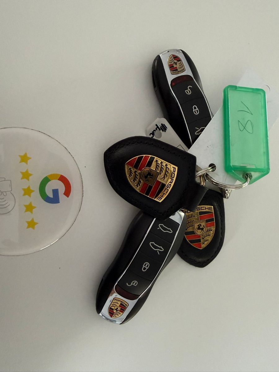 Fahrzeugabbildung Porsche 718 Cayman 2,0i 300PS, Bose, Navi, Leder