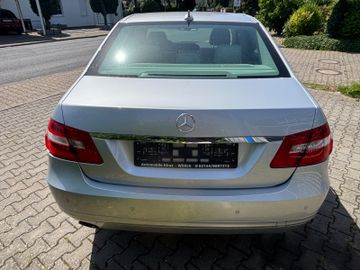 Mercedes E 200 - 7