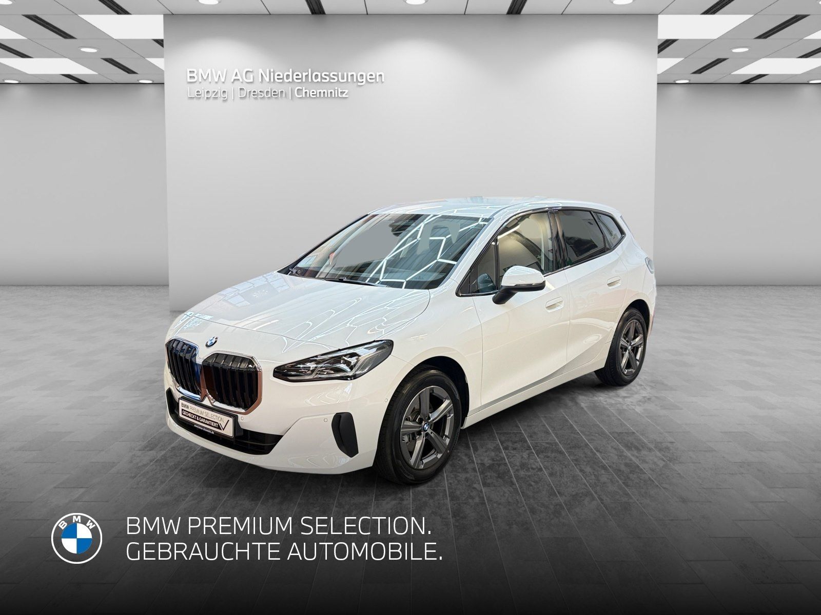 BMW 220i Active Tourer AHK Kamera LED Sitzheizung