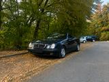 Mercedes-Benz CLK 230 KOMPRESSOR ELEGANCE - blaue Mercedes-Benz CLK 230
