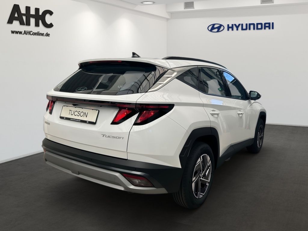 Fahrzeugabbildung Hyundai TUCSON 1.6 T-GDI 2WD 6-MT Select 2xKlima KlimaA