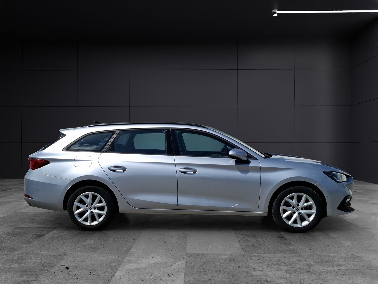 Fahrzeugabbildung SEAT Leon ST TSI Style LED AHK Navi AID GRA SHZ Park-