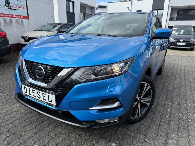 Nissan QASHGAI 1.6 dCi N-Connecta NAV PANO 3xKAMERA LED