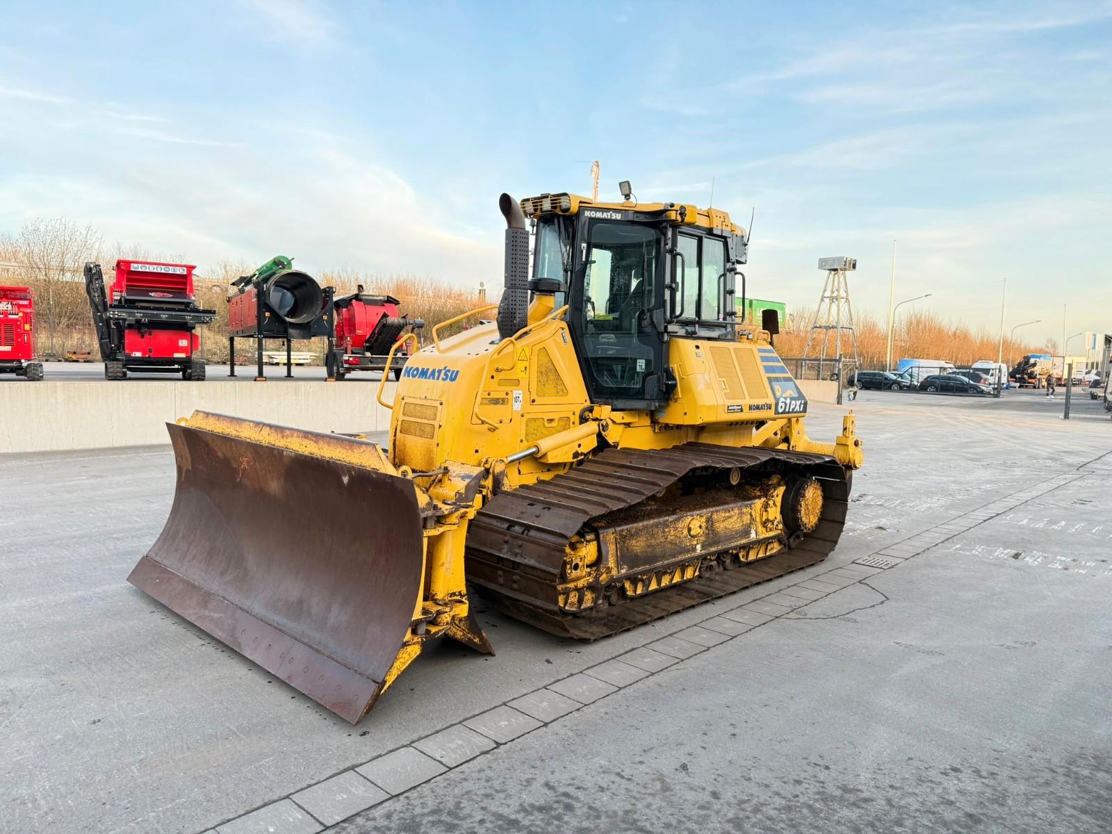 Komatsu D61 PXI GPS 3 D Klappschild Ripper