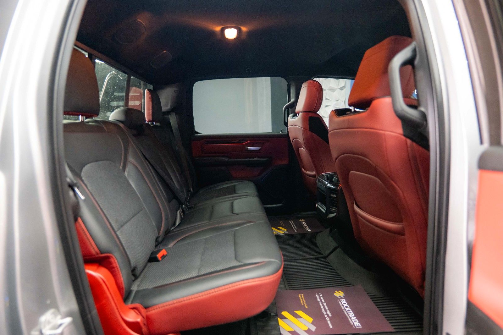 Fahrzeugabbildung Dodge RAM 5.7 V8 HEMI 4x4 REBEL OFFROAD AXLE LOCK 19%