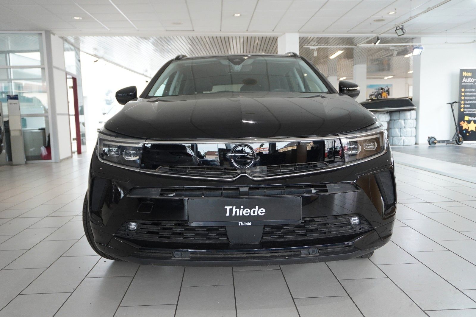 Fahrzeugabbildung Opel Grandland (X) 1.6T GSe HYBRID 4X4 NAVI/LED/SPORT