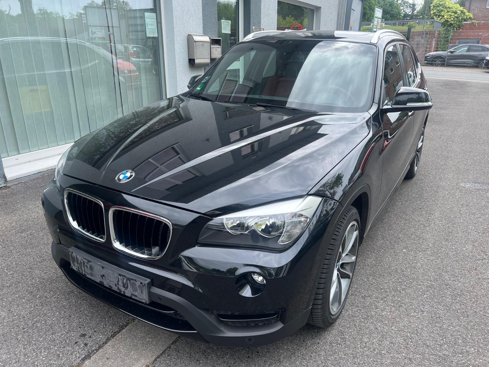 BMW X1 20 i xDrive"15.625 km"Scheckheft"Pano"Leder"
