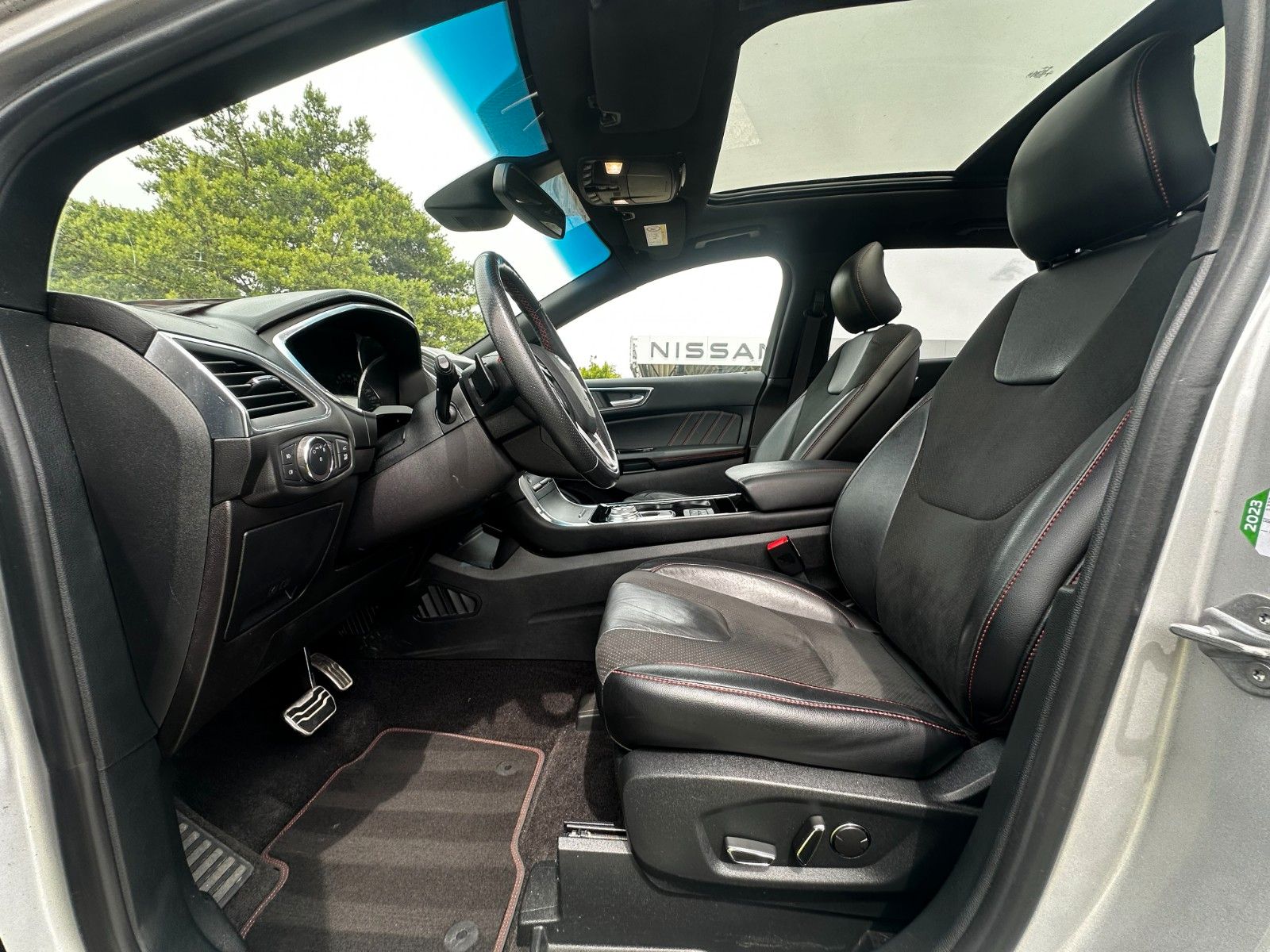 Fahrzeugabbildung Ford Edge ST-Line 4x4 Navi / Pano / T.Leder/ Sitzhzg