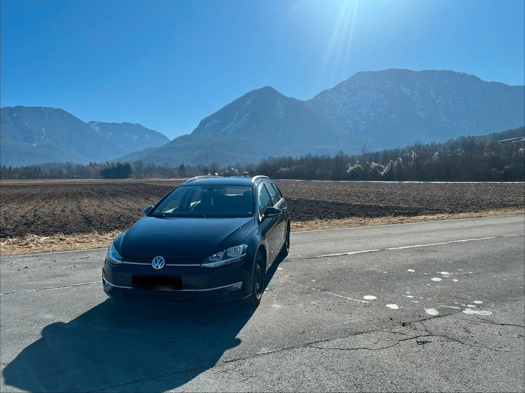 Image of Volkswagen Golf