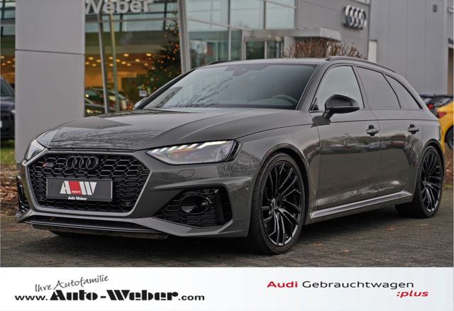 Audi RS 4 AVANT EXCLUSIVE RS-ESSENTIALSPAKET CARBON