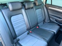 Volkswagen Passat Var. 2.0 TSI DSG 4M R-Line STDHZ PANO AHK bei Autohaus Landmann & Maier OHG