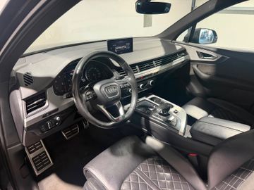 Audi Q7 - 11