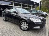 Skoda Octavia Lim. Ambiente*Automatik*Pdc*Shz*TüvNeu - gebrauchte Skoda Octavia aus dem Jahr 2011