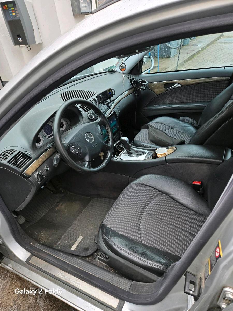Mercedes-Benz  2004 — photo 8