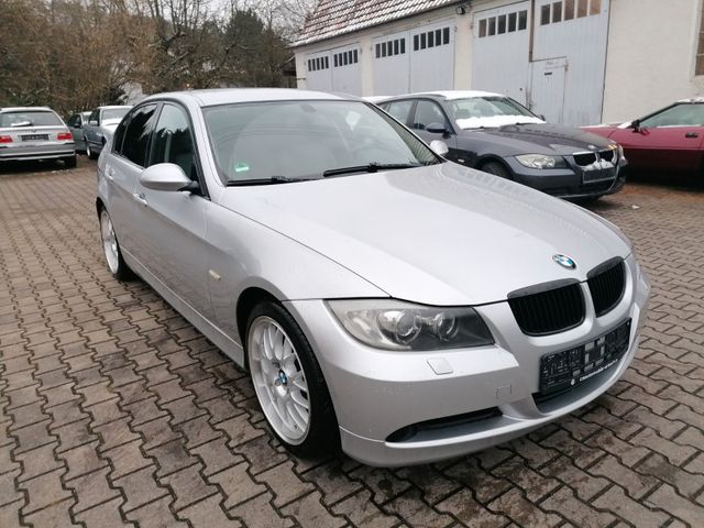 BMW 320i E90 - Klima / Xenon / PDC / Steuerkette neu