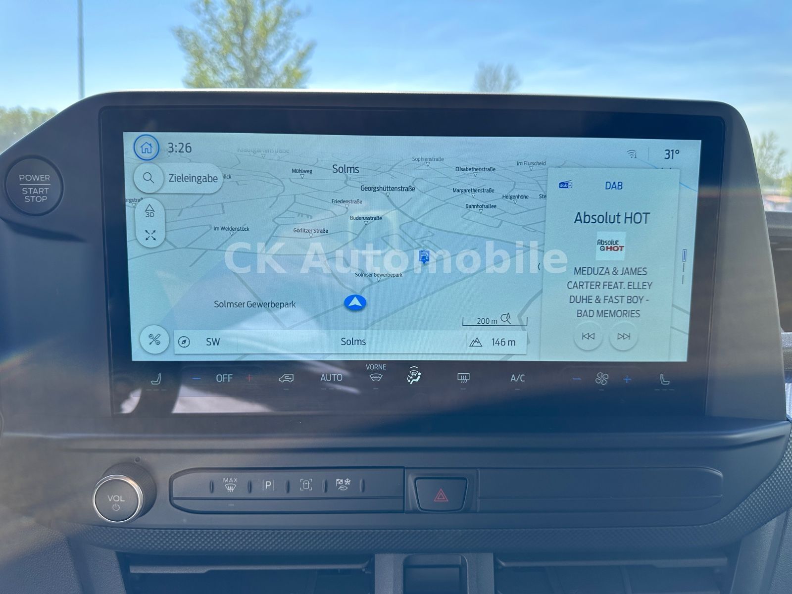Fahrzeugabbildung Ford Transit Custom Kombi 320 L2 AWD Trend/9 Sitze
