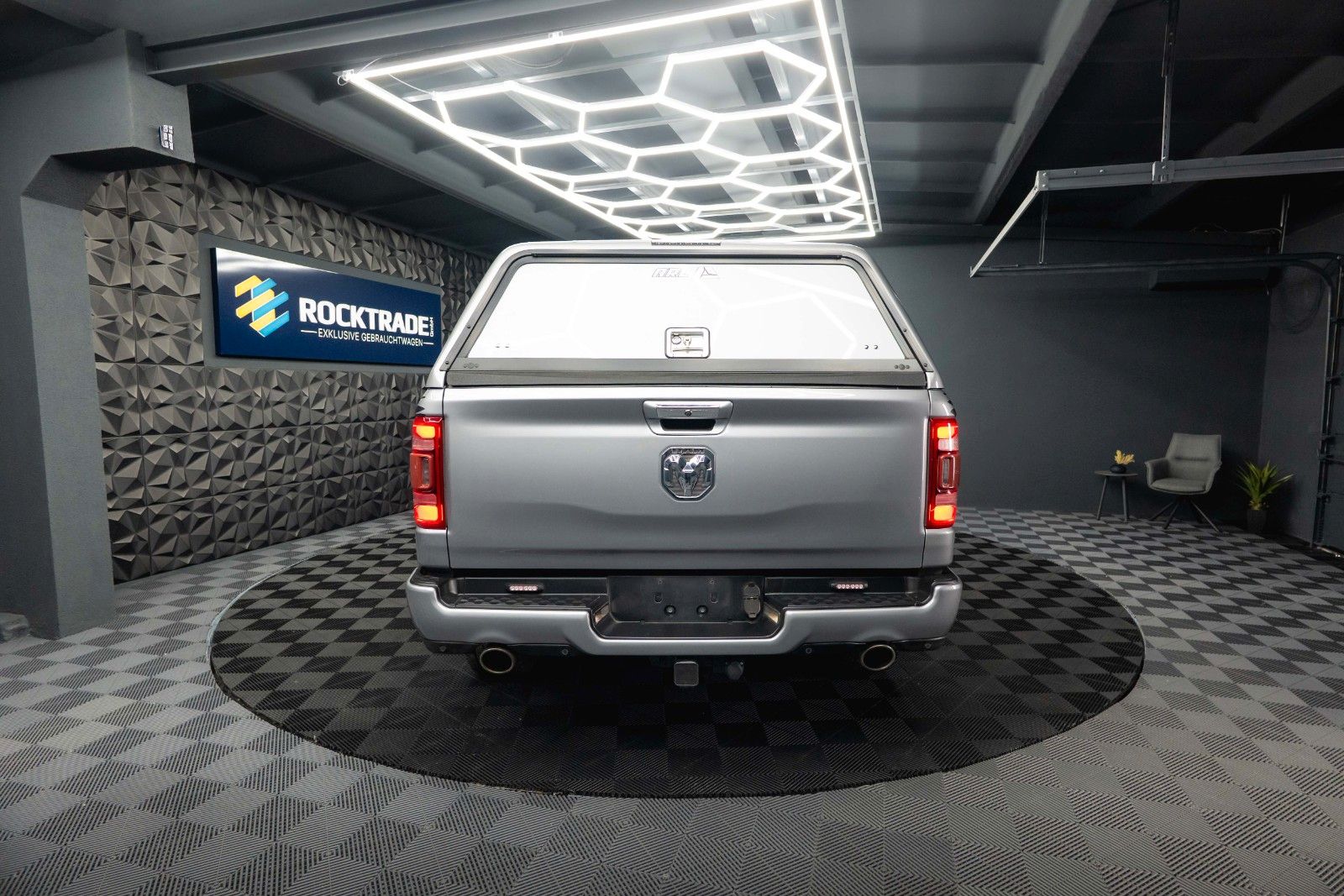 Fahrzeugabbildung Dodge RAM 5.7 V8 HEMI 4x4 Limited Longbed Hardtop 19%