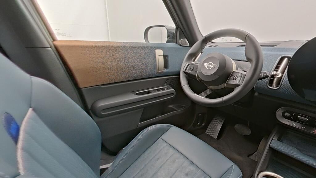 MINI Cooper C Countryman - Bild 11