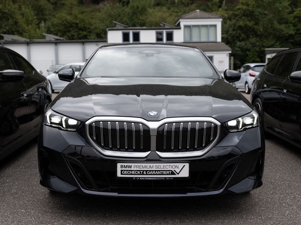 BMW 520d xDrive M-Sport AHK HUD 360° LED ACC NAVI foto 3