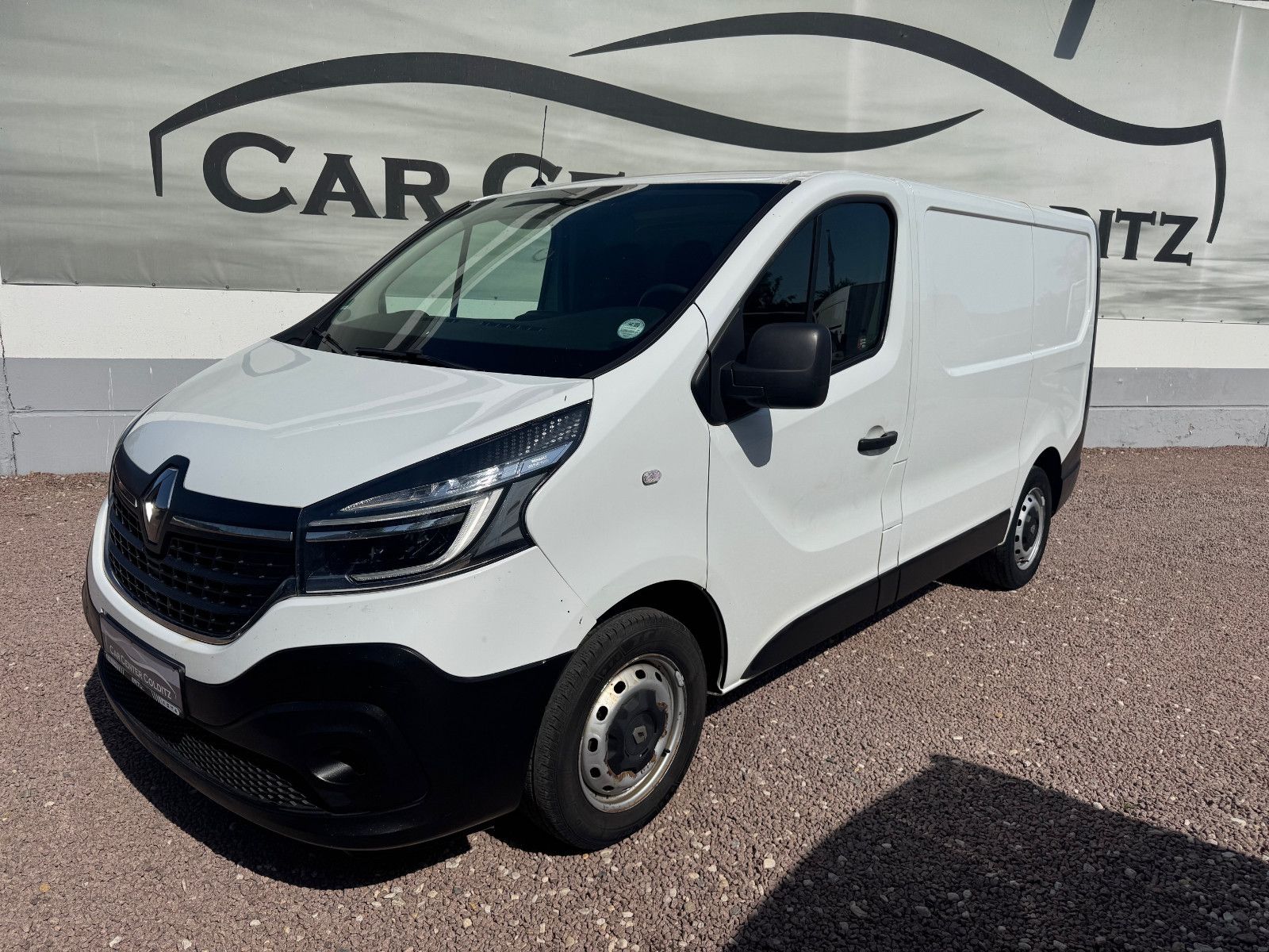 Renault Trafic - 1