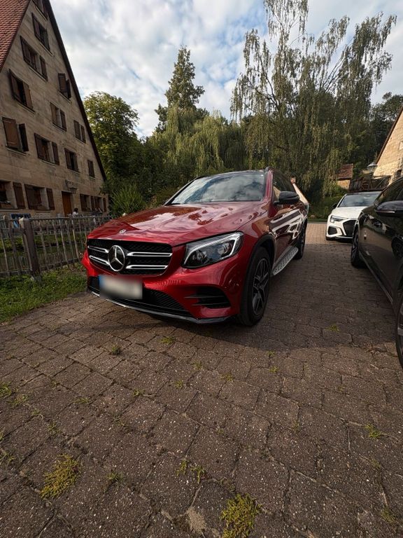 Image of Mercedes-Benz GLC 300