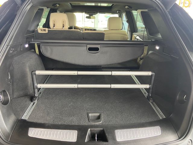 Fahrzeugabbildung Cadillac XT5 Premium AWD , NAVI+RFK*HEAD-UP*PANO*AHK