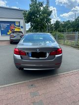 BMW 520 HEAD UP / SCHECKHEFT / 8-FACH - BMW 5er Reihe aus 2012