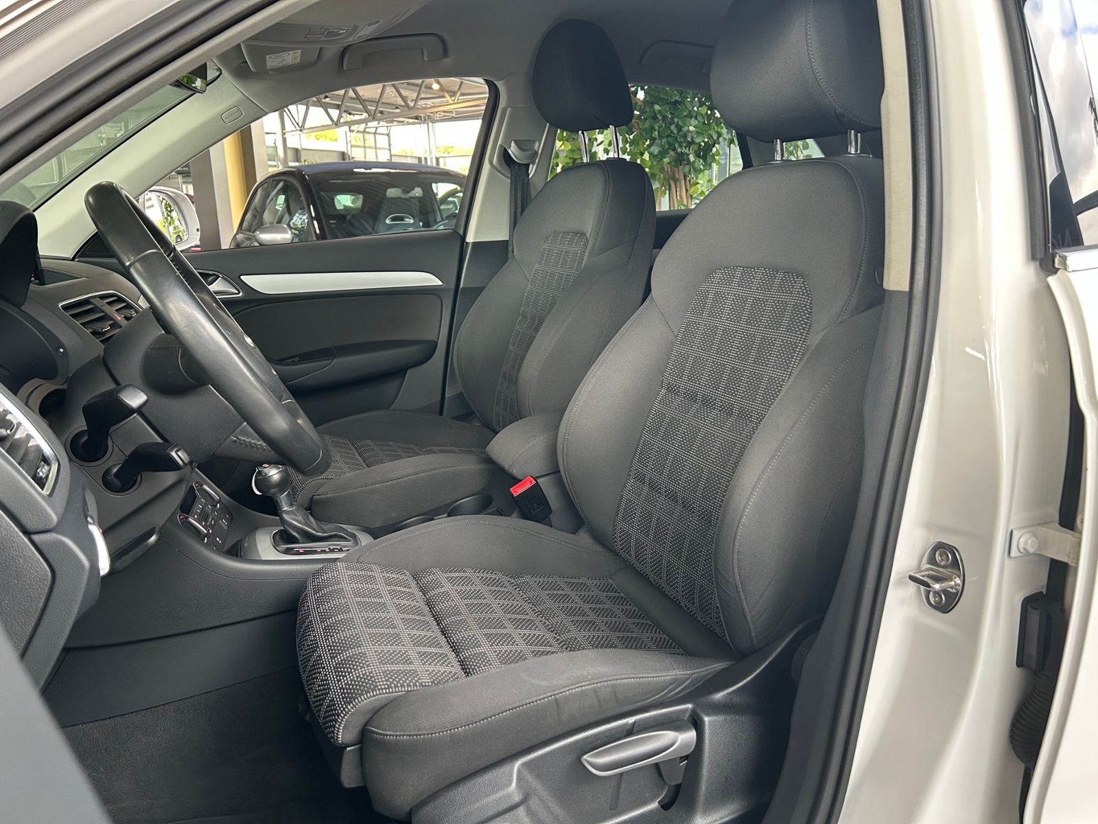 Fahrzeugabbildung Audi Q3 S-Line KLIMA LED NAVI ALU AHK