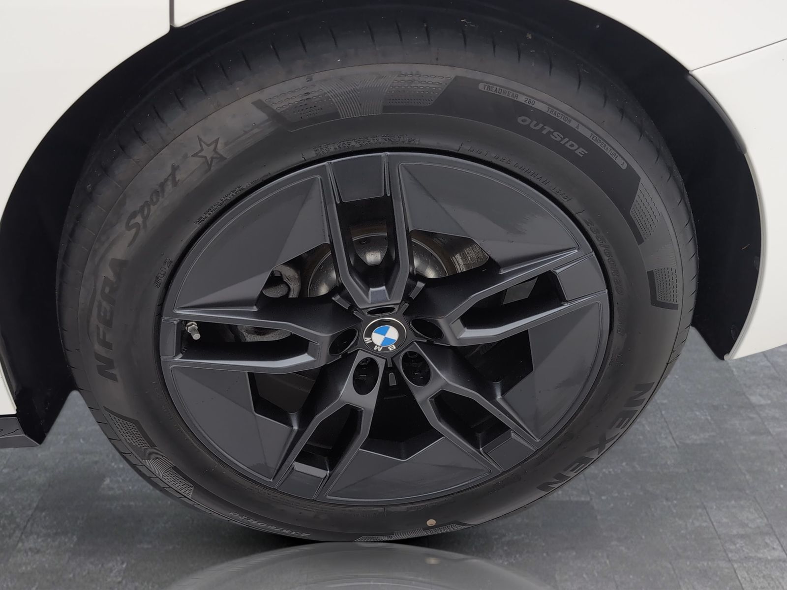 BMW iX - Bild 17