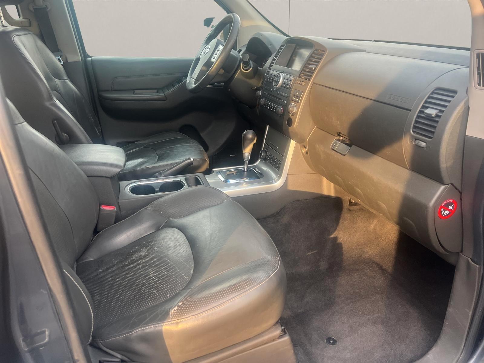 NISSAN NAVARA 3.0 V6 DCI 231 CH 4X4 DOUBLE CAB LE BVA – CUIR – TOIT OUVRANT – BOSE – CAMÉRA