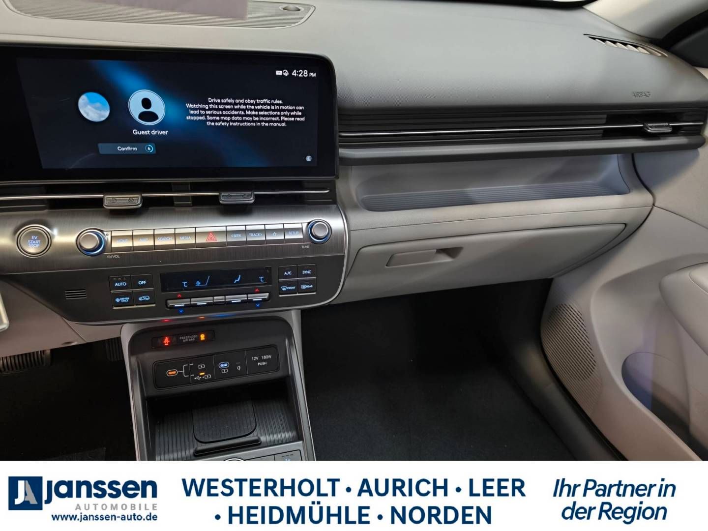 Fahrzeugabbildung Hyundai KONA Elektro Trend Assistenz-Paket