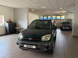 Toyota RAV 4 RAV4 1.8 Basis Tüv Neu - gebrauchte Toyota RAV 4 aus dem Jahr 2004