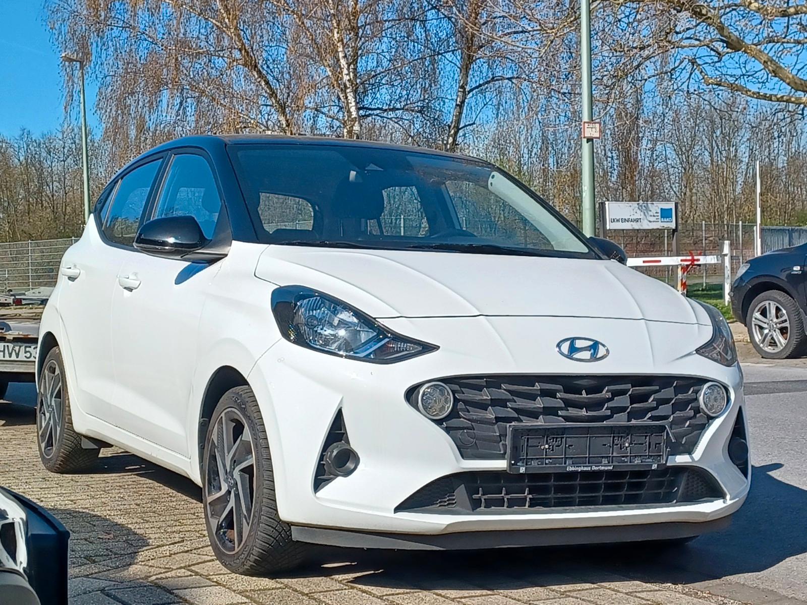 Hyundai i10 1.2 2-FARBIG SITZHZG  PDC 16"Felgen