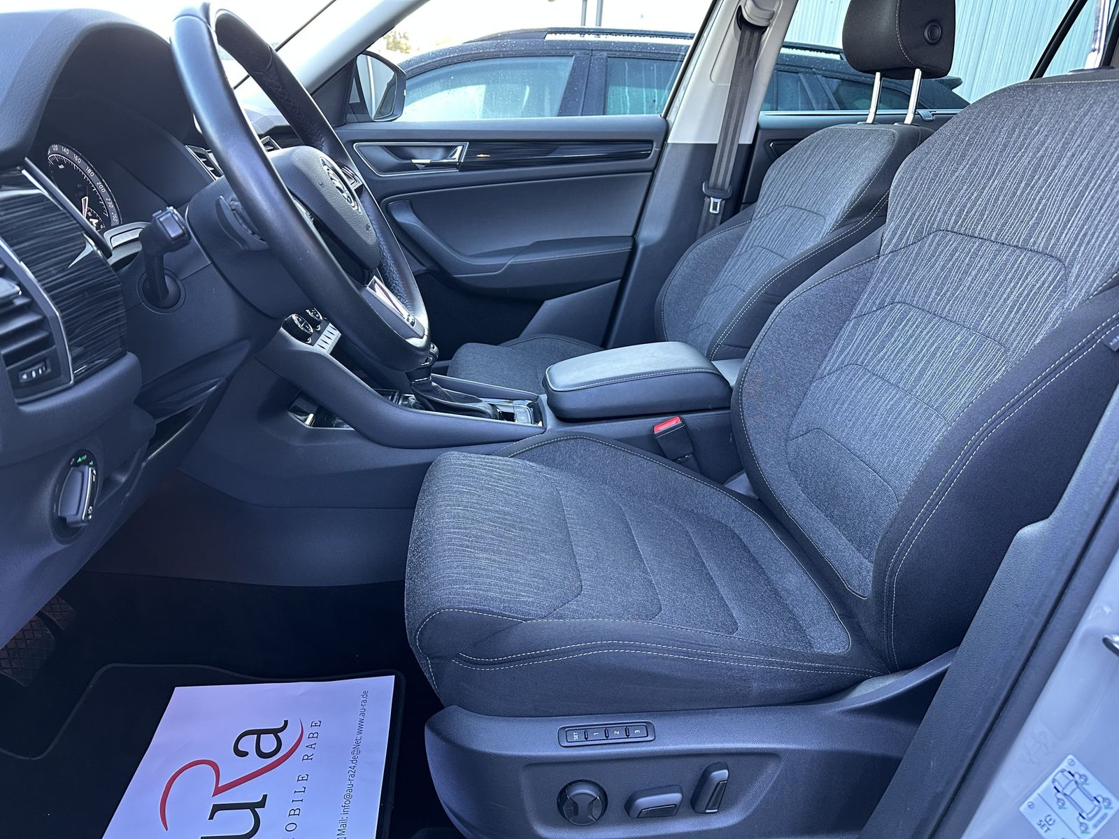 Fahrzeugabbildung SKODA Kodiaq Style 4x4 NAV+LED+AHK+PANO+KAMERA+18ZO+PP